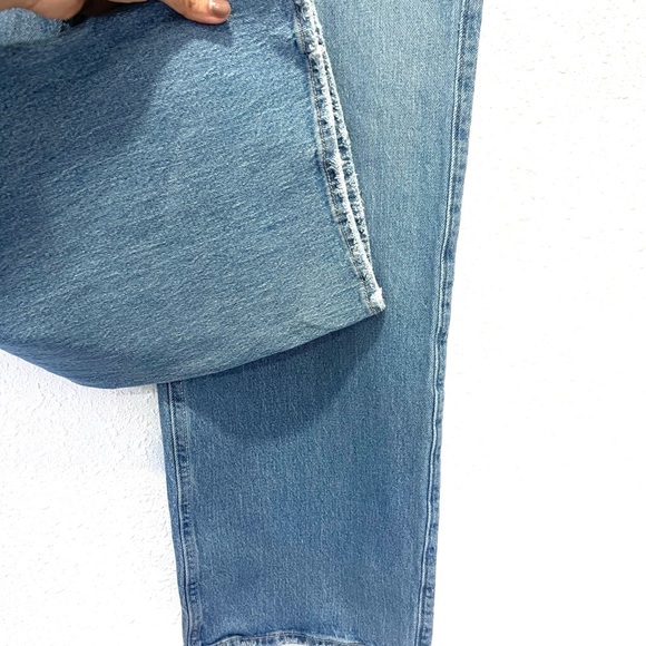 Hollister Women's Blue low rise baggy Flare Jeans 10R - Picture 5 of 6